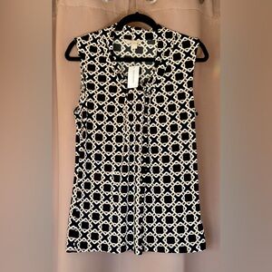 Women's Black and White Geometric Print Top - Banana Republic - NWT